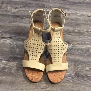 NWOB Aerosoles sandals